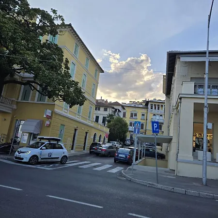 アパート Kamelija - Center Minute To The *