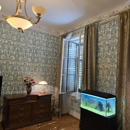 Kamelija - Center Minute To The أوباتيا